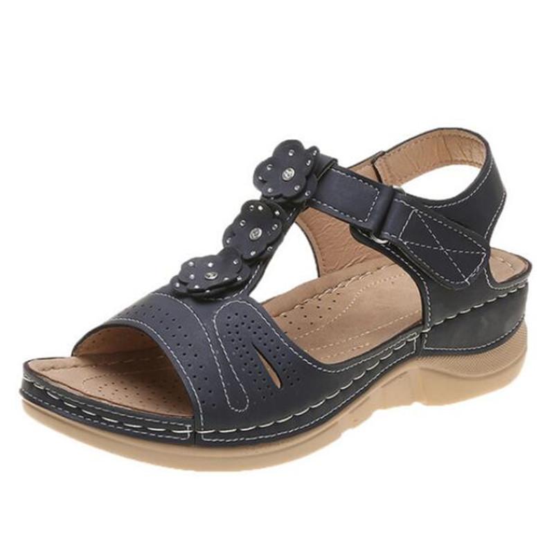 Designer new fish mouth women's sandals P buckle low-heeled solid color all-match casual women's shoes fashion slippers, 01
Designer new fish mouth women's sandals P buckle low-heeled solid color all-match casual women's shoes fashion slippers, 01