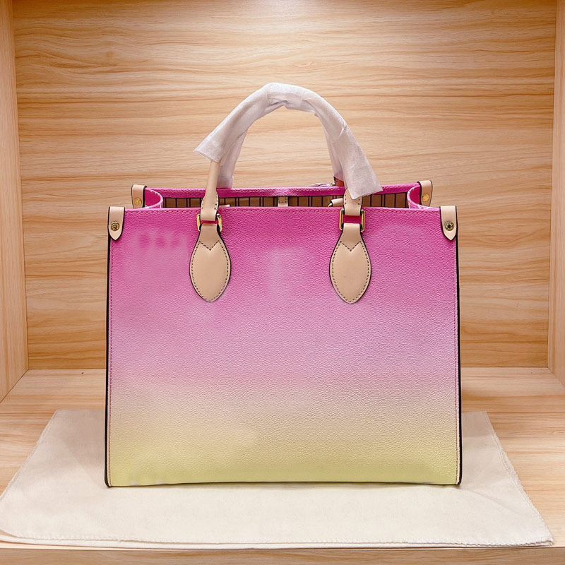 Handbags Women Shoulder Bags Tote Bags Fashion Genuine Leather Gradient Color Spray Painting Patchwork Color Letter Free Shipping, 35*27cm
Handbags Women Shoulder Bags Tote Bags Fashion Genuine Leather Gradient Color Spray Painting Patchwork Color Letter Free Shipping, 35*27cm