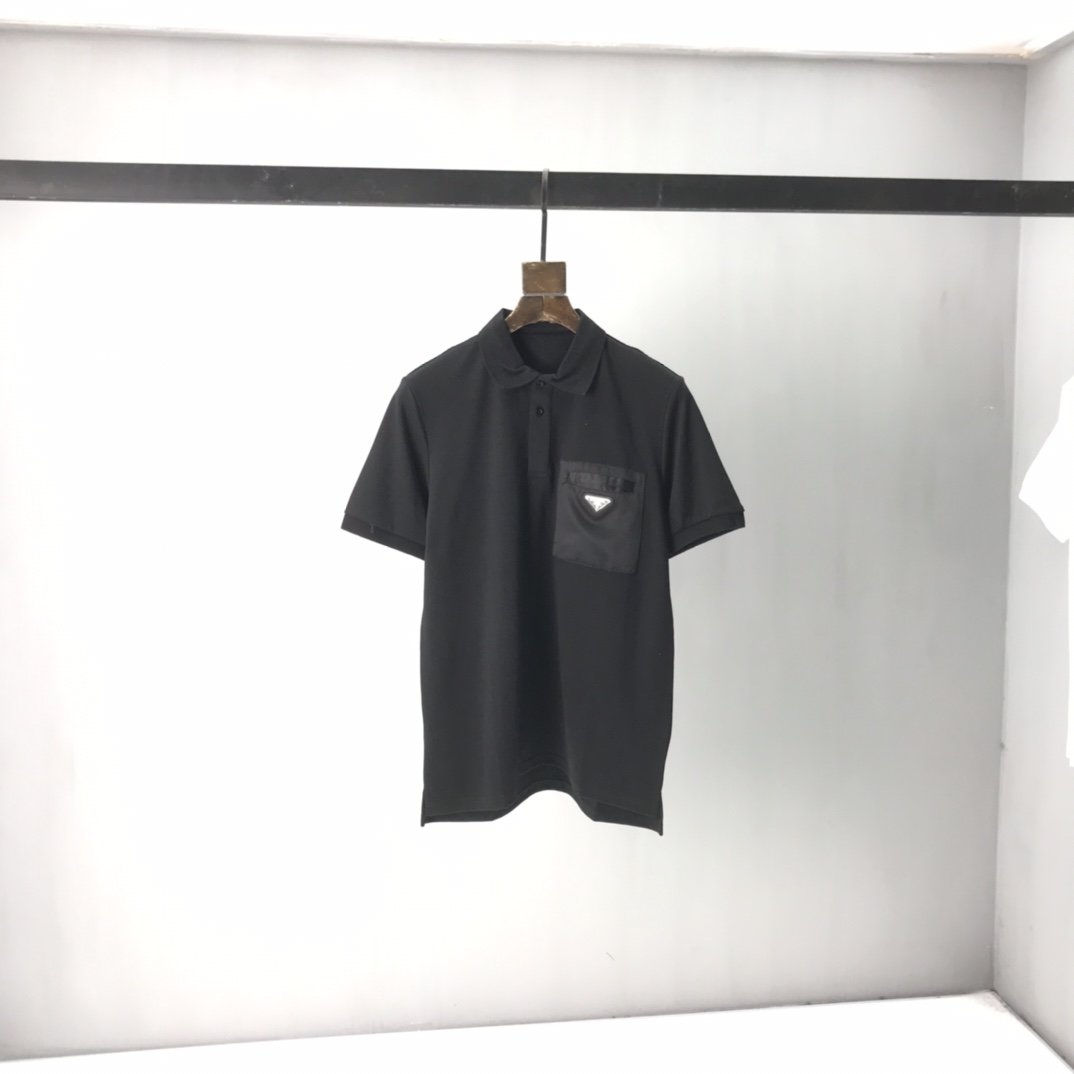 2021 European summer fashion high-quality luxury rubber triangle print casual shirt Paris famous men's designer black and white short-sleeved loose shirt
2021 European summer fashion high-quality luxury rubber triangle print casual shirt Paris famous men's designer black and white short-sleeved loose shirt