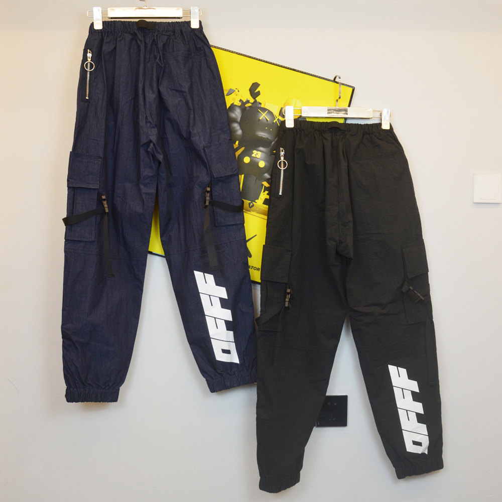Off Style White Cargo pants black womens mans OW designers print arrows Letter Casual clothing Trousers Sportswear Hip Hop
Off Style White Cargo pants black womens mans OW designers print arrows Letter Casual clothing Trousers Sportswear Hip Hop