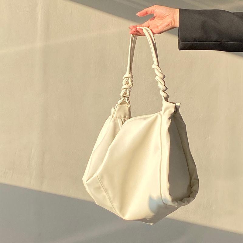 Autumn winter new retro large capacity women bag simple fashion casual shoulder bag 01-SB-xxbddl
Autumn winter new retro large capacity women bag simple fashion casual shoulder bag 01-SB-xxbddl