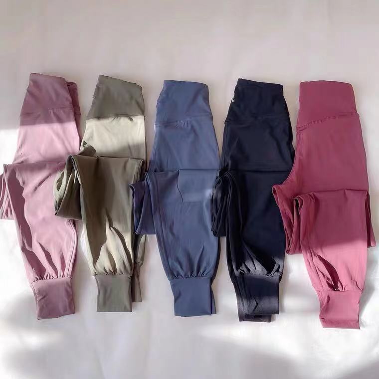 19073 yoga leggings push up yoga pants sport women fitness tights with pocket high waist leggins jogger dropshipping yogaworld, Black
19073 yoga leggings push up yoga pants sport women fitness tights with pocket high waist leggins jogger dropshipping yogaworld, Black