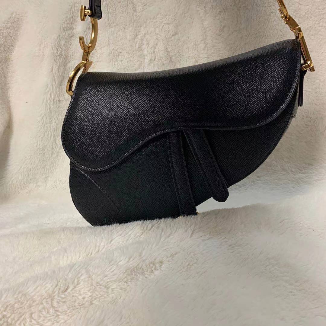 luxurys designers handbag lady top quality Saddle bags handbags with letters shoulder Bags Embroidered letter shoulder strap small size
luxurys designers handbag lady top quality Saddle bags handbags with letters shoulder Bags Embroidered letter shoulder strap small size