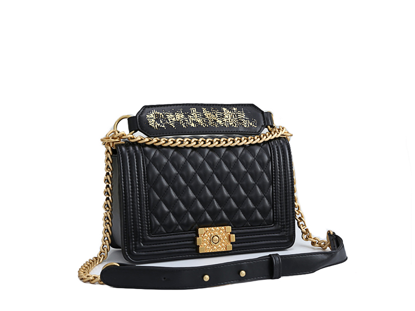 Famous new products luxury brand ladies fashion shoulder bag designer tote chain letter printing messenger portable wallet European and American wild ssk02
Famous new products luxury brand ladies fashion shoulder bag designer tote chain letter printing messenger portable wallet European and American wild ssk02