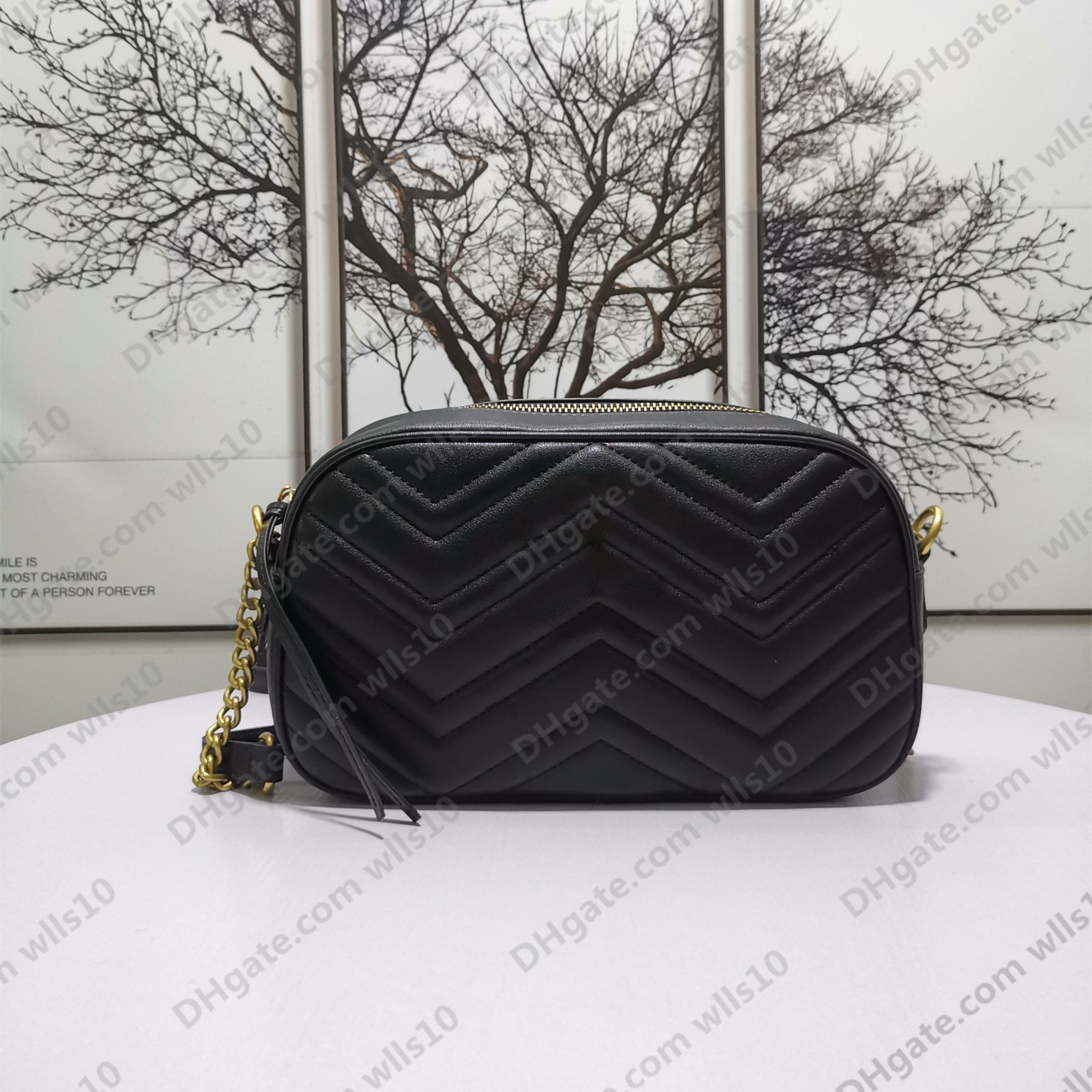 Handbags women bags fashion shoulder bags top-level leather handbags purses strap Crossbody Bag serial number Messenger Bag With box GB78, Black 18*12*6cm
Handbags women bags fashion shoulder bags top-level leather handbags purses strap Crossbody Bag serial number Messenger Bag With box GB78, Black 18*12*6cm