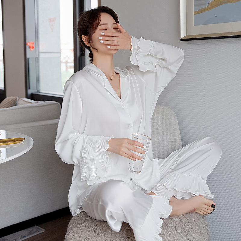 White Spring 2pcs Piggs Sweet Suit Raples Silk Shirt a House Beep Wear Gloves Nightwear Neck V04t, Red
White Spring 2pcs Piggs Sweet Suit Raples Silk Shirt a House Beep Wear Gloves Nightwear Neck V04t, Red