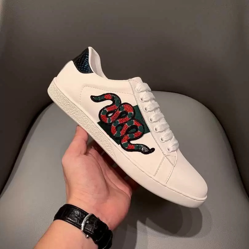 Green Red Casual Shoes Men Women Platform Chaussures Matte Leather Tennis Skin Skateboarding Shoe Ace Bee Stripes Scarpe Embroidery Snake tfcxfgv, Black
Green Red Casual Shoes Men Women Platform Chaussures Matte Leather Tennis Skin Skateboarding Shoe Ace Bee Stripes Scarpe Embroidery Snake tfcxfgv, Black