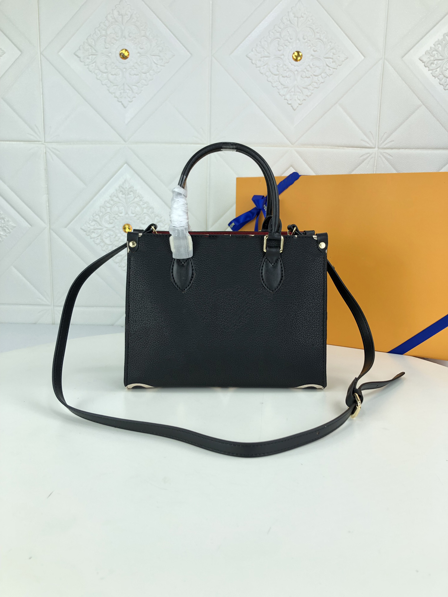 High Quality 2021 Fashion Leather Women Shopping bag Tote handbag purse shoulder date code serial number flower Embossing M45659, Embossed brown
High Quality 2021 Fashion Leather Women Shopping bag Tote handbag purse shoulder date code serial number flower Embossing M45659, Embossed brown