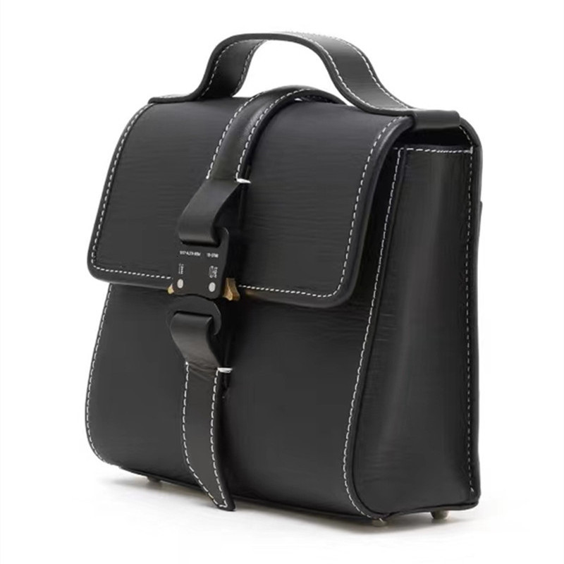2021 New 1017-alyx-9sm Backpacks Metal Safety Buckle Thread Alyx Leather Studio Bags Men Women Back Attached Bag N5fl, White;black
2021 New 1017-alyx-9sm Backpacks Metal Safety Buckle Thread Alyx Leather Studio Bags Men Women Back Attached Bag N5fl, White;black