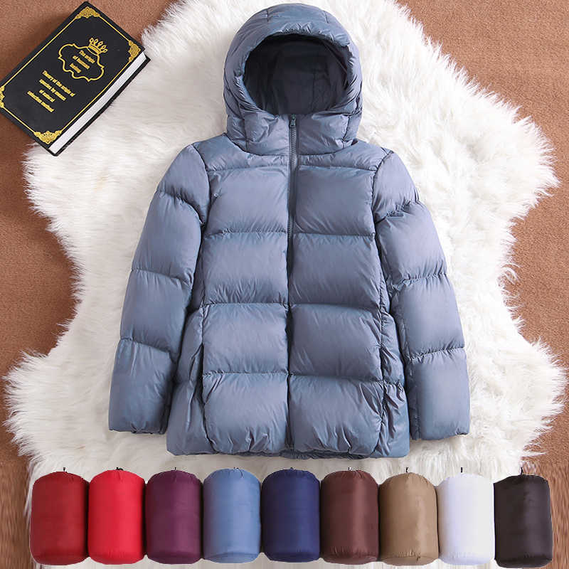 Winter Woman Ultralight Down Jacket Hooded Thick Warm Coat Female Duck Down Parka For Women Portable Outerwear Overcoat 210918