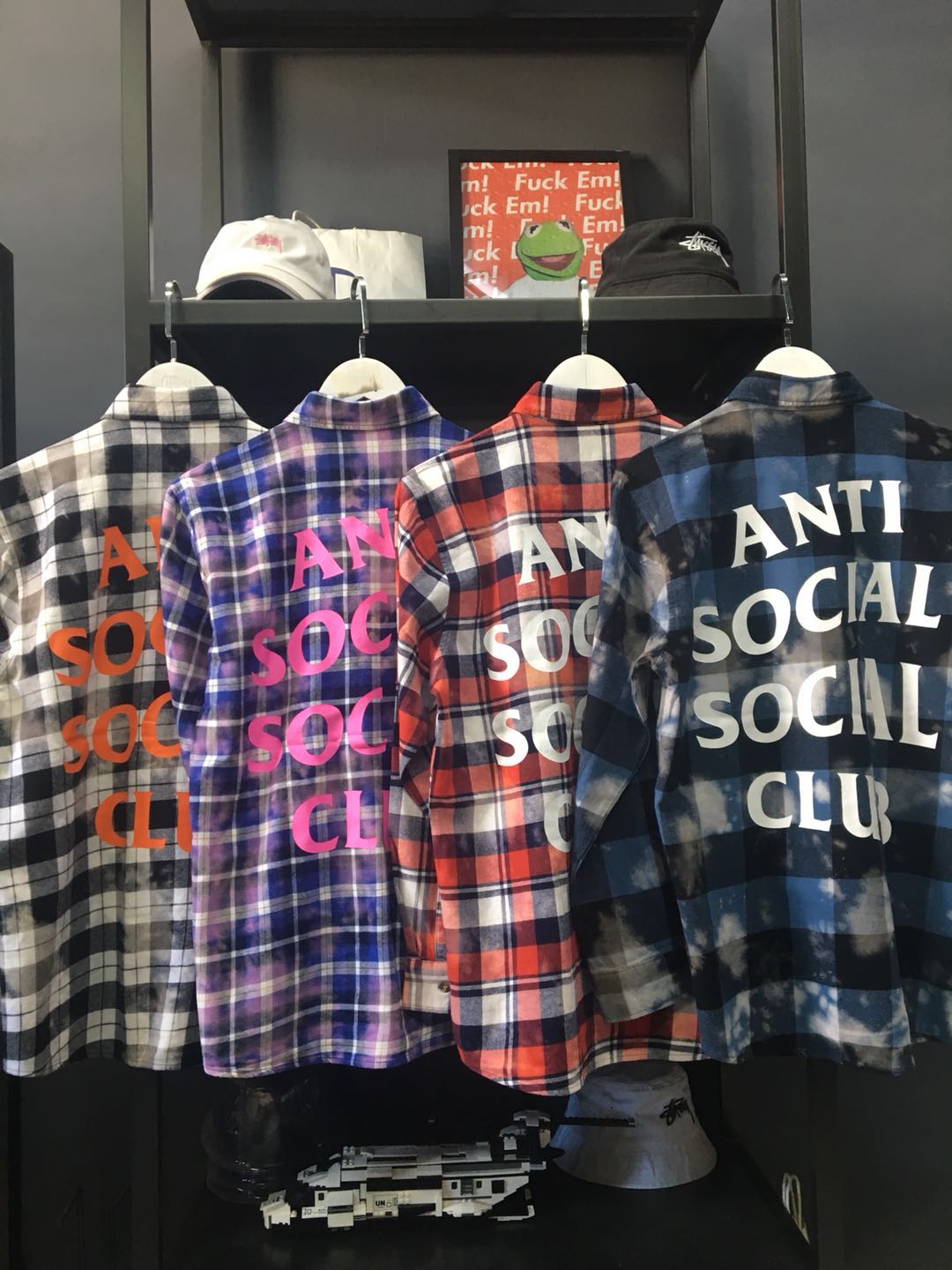 Cotton loose European and American Plaid Shirt fashion brand Korean couple's casual Long Sleeve Men's coat, 21
Cotton loose European and American Plaid Shirt fashion brand Korean couple's casual Long Sleeve Men's coat, 21