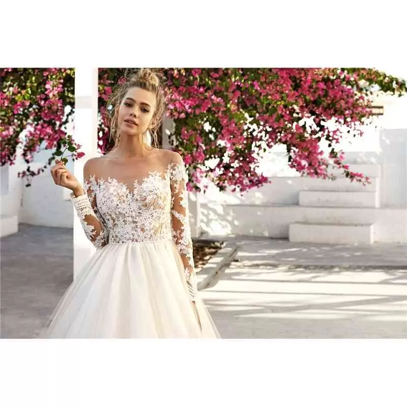 Long Sleeves Wedding Dresses Bridal Gown A Line Jewel Neck Lace Applique Sweep Train Covered Buttons Illusion Back Tulle Custom Made Plus Size Vestido