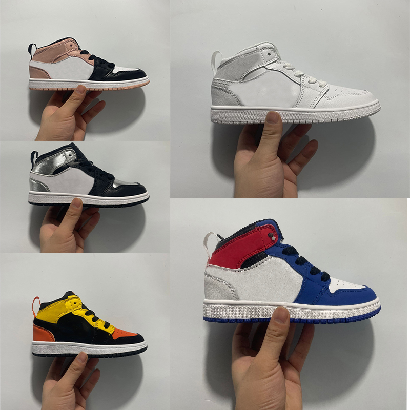 Children 1s Basketball Shoes Boys Infrared High Obsian UNC Light Smoke Grey Pink Quartz Dark Mocha Shadow Volt Gold Pine Green Kids Sneakers With Box
Children 1s Basketball Shoes Boys Infrared High Obsian UNC Light Smoke Grey Pink Quartz Dark Mocha Shadow Volt Gold Pine Green Kids Sneakers With Box