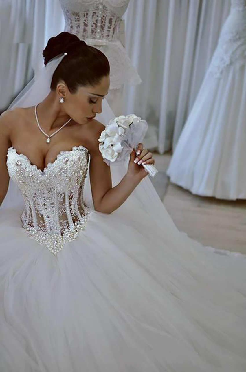 Luxurious Bling Sweetheart Wedding Dresses Corset Bodice Sheer Bridal Ball Crystal Pearls Beads Rhinestones Tulle Wedding Bridal Gowns Custo