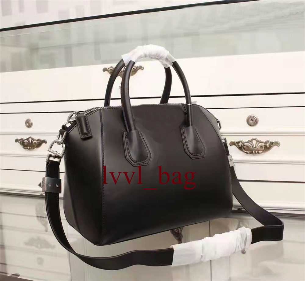 Mirror Designer Real Calf Hand Bags Silver Buckle Hardware Medium Handbags Nappa Grained Leather Cotton Lining Shoulder Bag Geometric Shape Pouch Triangular Purse, Black
Mirror Designer Real Calf Hand Bags Silver Buckle Hardware Medium Handbags Nappa Grained Leather Cotton Lining Shoulder Bag Geometric Shape Pouch Triangular Purse, Black