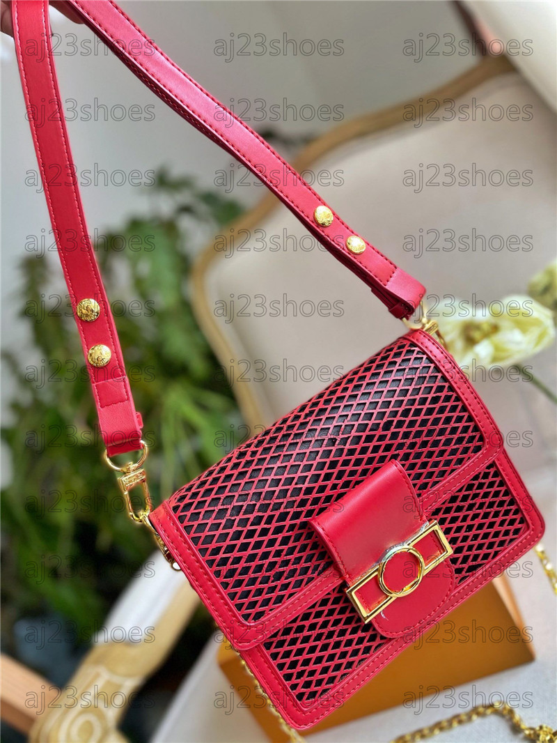 Dauphine Mini Hollow Out Shoulder Bag adorably compact Monograms Flowers Chain Bag Designer Red Black Luxurys Deisgners Tote CrossBody Flap Bags, 01
Dauphine Mini Hollow Out Shoulder Bag adorably compact Monograms Flowers Chain Bag Designer Red Black Luxurys Deisgners Tote CrossBody Flap Bags, 01