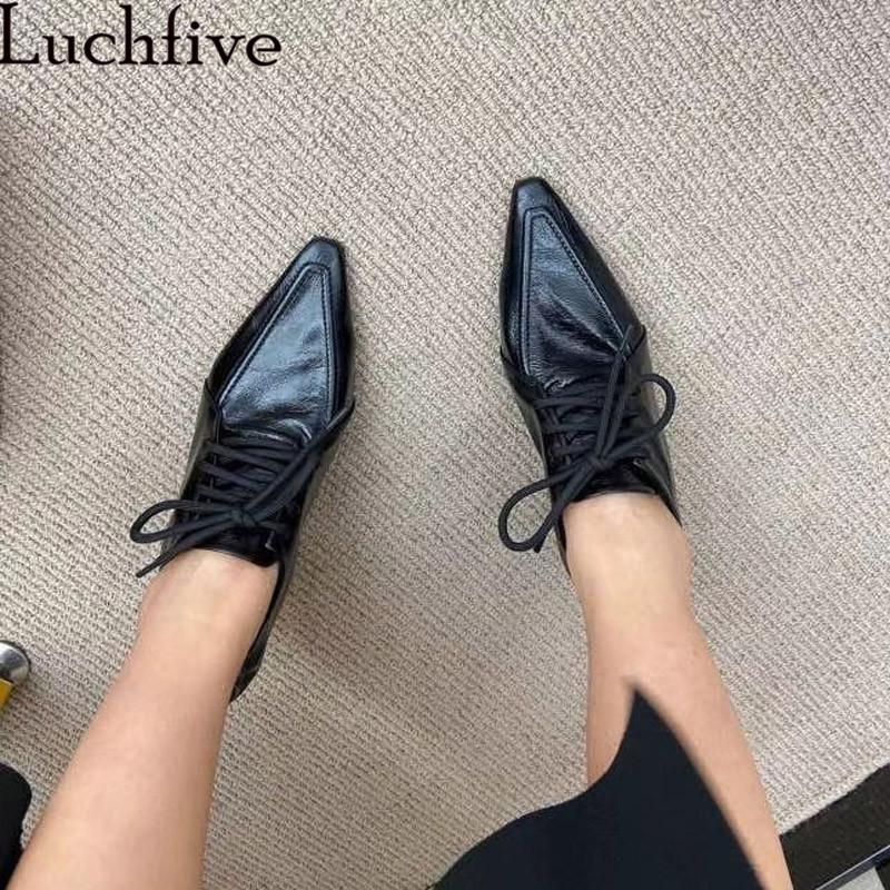 Dress Shoes Real Leather Lace Up Horseshoe Heel Pumps Woman Office Ladies Career Single Spring Autumn Fashion Week Business, Black
Dress Shoes Real Leather Lace Up Horseshoe Heel Pumps Woman Office Ladies Career Single Spring Autumn Fashion Week Business, Black