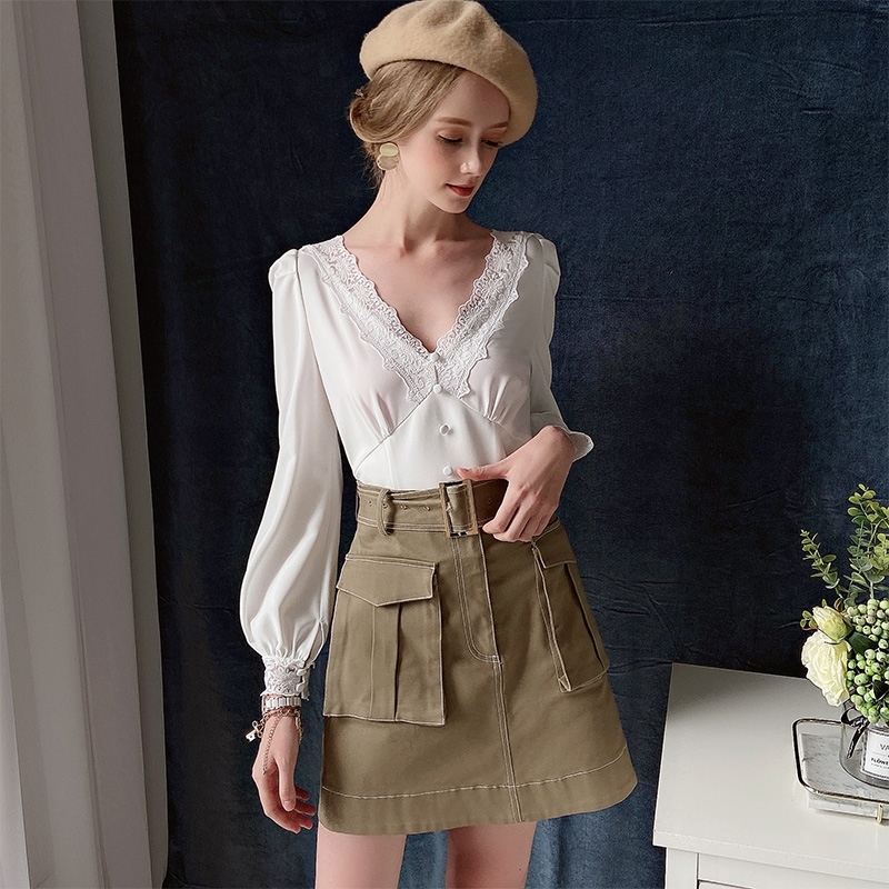 Dabuwawa Elegant Lace V-Neck Blouse Women Long Lantern Sleeve Single Breasted Vintage Solid Shirts Tops Office Lady DT1CST029 210225