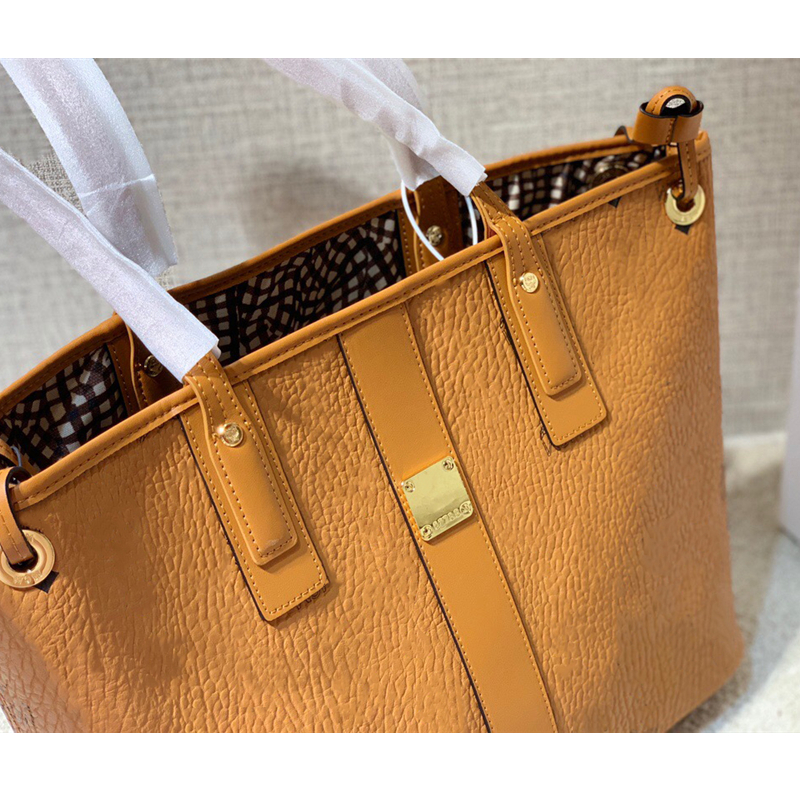 2021 Luxury Designer Fashion woman Letter Lady Composite Bag Printed Genuine Leather Tote Fashion handbag
2021 Luxury Designer Fashion woman Letter Lady Composite Bag Printed Genuine Leather Tote Fashion handbag