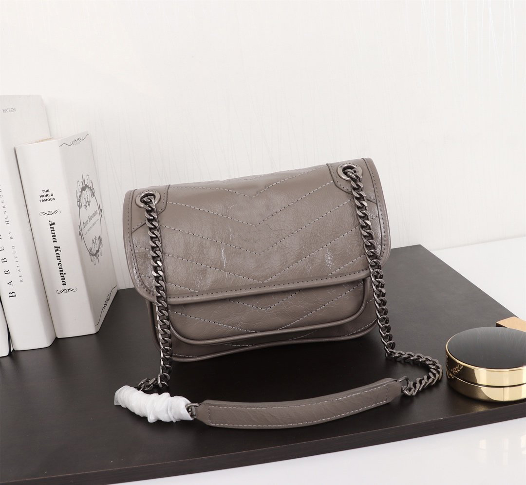 2021 Fashion 5A Crossbody Shoulder Bag High Quality Flap Luxury 533037 22cm Designer Handbags Niki Baby Crinkled Vintage Genuine Leather Wit
2021 Fashion 5A Crossbody Shoulder Bag High Quality Flap Luxury 533037 22cm Designer Handbags Niki Baby Crinkled Vintage Genuine Leather Wit