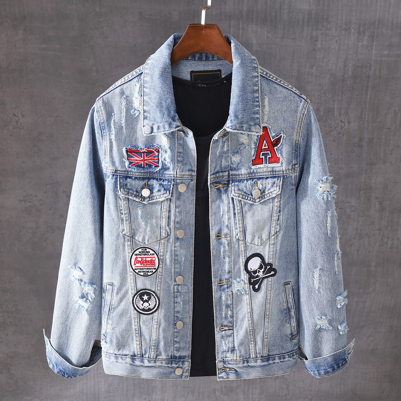2021 New Fashion Streetwear Men Jackets Autumn Light Blue Newly Designer Ripped Denim Jacket Hombre Cotton Coats Patches Hip Hop Chaqueta 6r
2021 New Fashion Streetwear Men Jackets Autumn Light Blue Newly Designer Ripped Denim Jacket Hombre Cotton Coats Patches Hip Hop Chaqueta 6r