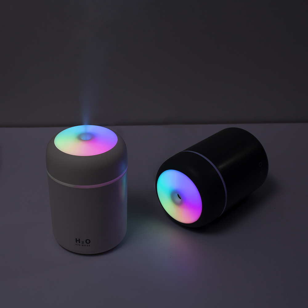 Car Humidifier 300ml USB Ultra Dazzle Cup Aroma Diffuser Cool Mist Maker Air Humidifiers Purifier with Romantic Light2984718