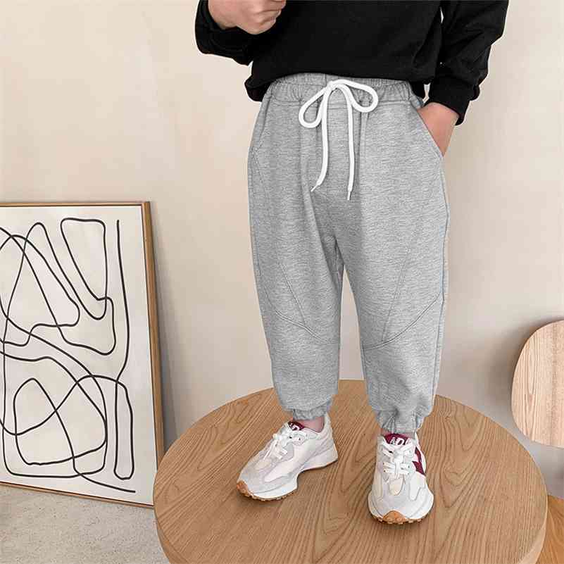 Spring Autumn children cotton sports trousers 3 colors spliced all-match sweatpants 2-7Y 210708, Black
Spring Autumn children cotton sports trousers 3 colors spliced all-match sweatpants 2-7Y 210708, Black