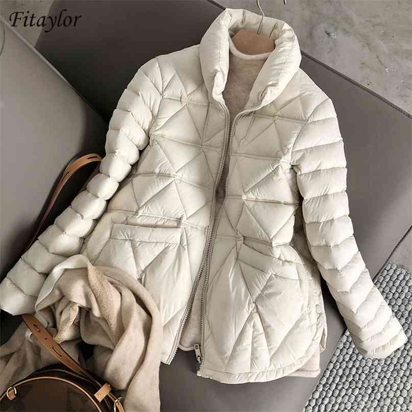 Fitaylor Winter Light Down Short Jacket Women 90% White Duck Warm Coat Ladies Stand Collar Casual Loose Solid Color Outwear 210923