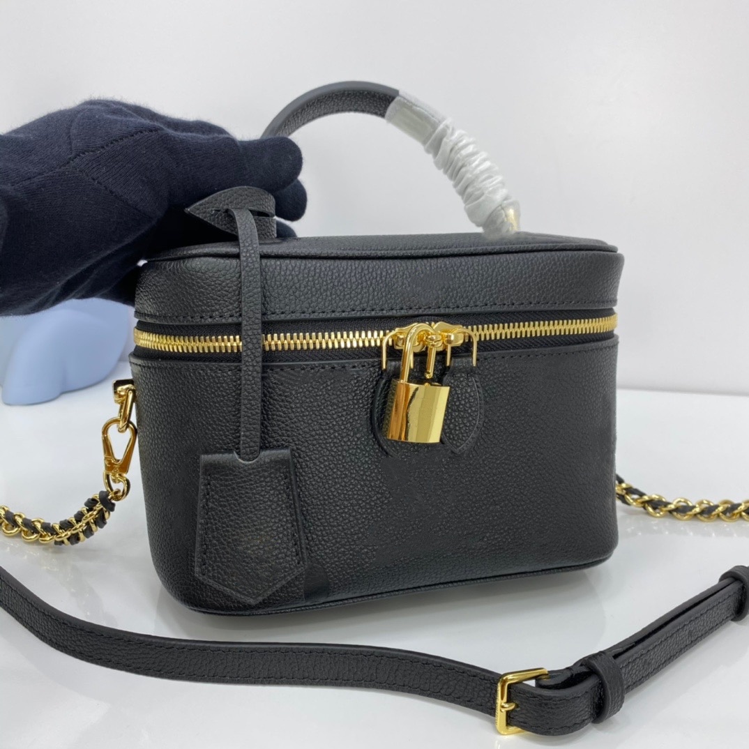 Empreinte Leather Giant Flower Super Quality Women Mini Vanity Cases Easy to Fit Into Travel Case Little Ladies Cosmetic Crossbody Chain Bag, Black
Empreinte Leather Giant Flower Super Quality Women Mini Vanity Cases Easy to Fit Into Travel Case Little Ladies Cosmetic Crossbody Chain Bag, Black