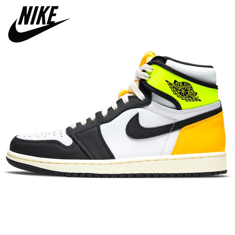 2021 Men women Basketball Shoes Nike Air Jordan 1 1s High Bloodline Volt Gold Fearless Blue the Great mens trainers sports snekaers 36-46, Chicago
2021 Men women Basketball Shoes Nike Air Jordan 1 1s High Bloodline Volt Gold Fearless Blue the Great mens trainers sports snekaers 36-46, Chicago