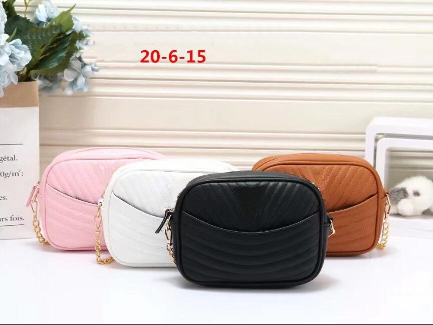 2023 Topo Quality NEW Handbags Women Handbags Crossbody Soho Bag Disco ShoulderBag Messenger Fashion Bags Purse 20cm, 20x6x15cm
2023 Topo Quality NEW Handbags Women Handbags Crossbody Soho Bag Disco ShoulderBag Messenger Fashion Bags Purse 20cm, 20x6x15cm