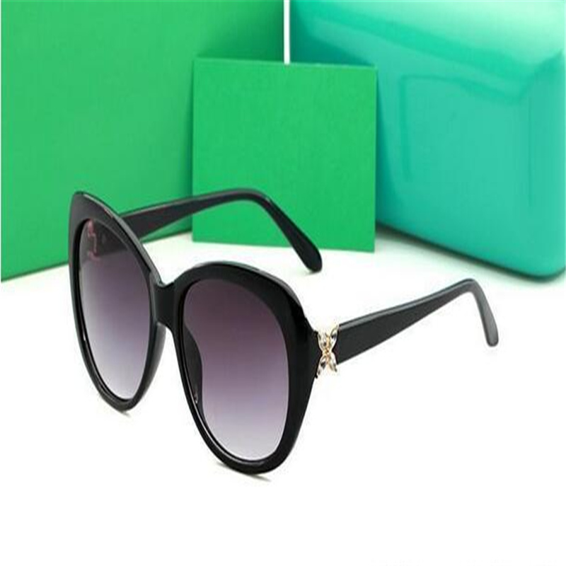Classic outdoor sport Sunglasses Eyewear GIRL Beach Sun Glass free shi2021 Fashion men and woman Cycling glasses Classic outdoor sport Sun
Classic outdoor sport Sunglasses Eyewear GIRL Beach Sun Glass free shi2021 Fashion men and woman Cycling glasses Classic outdoor sport Sun