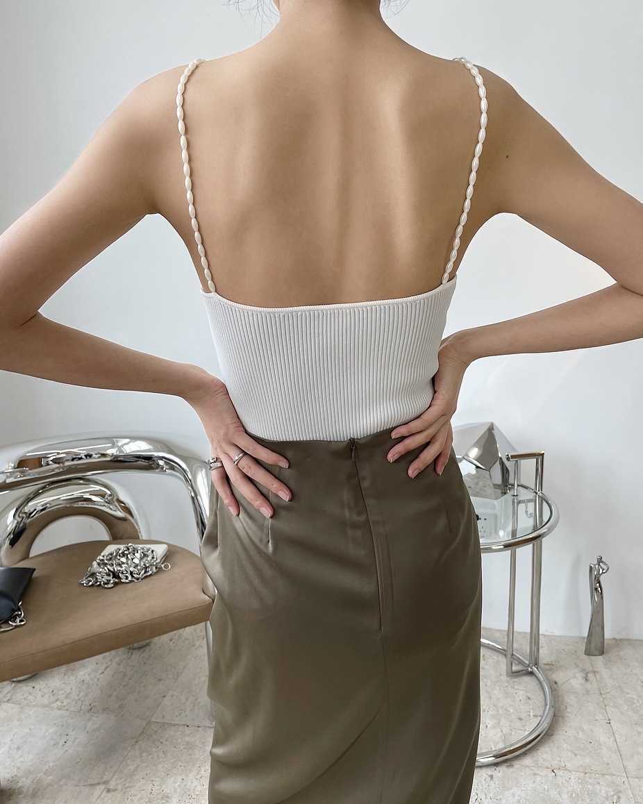 spring woman beautiful pretty top with pearls 210625