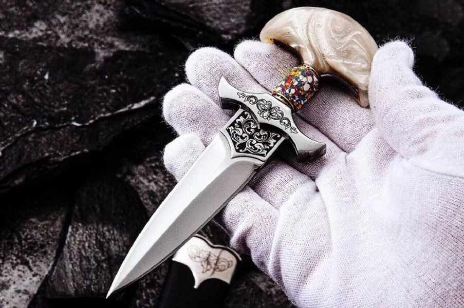 Strong Generals Push Knife Hand Stab Thorn 9Cr18 Blade Acrylic Handle Self Defense Tactical EDC Survival Tool Knives Xmas Gift a2899