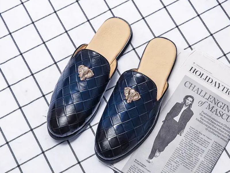 Trendy men PU leather half Baotou slippers woven pattern low heel British retro metal decoration classic versatile large size 38-46 DH057, Black
Trendy men PU leather half Baotou slippers woven pattern low heel British retro metal decoration classic versatile large size 38-46 DH057, Black