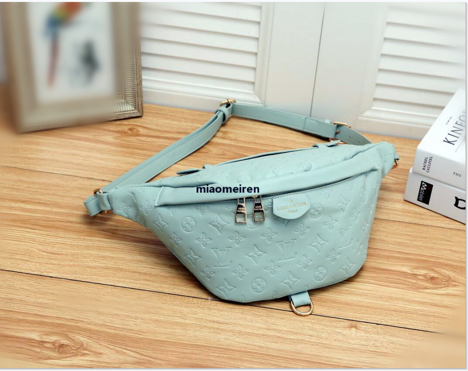 LVLOUISVITTON bagVUTTON Bumbag waist package for women and mens classic shoulder bag luxury crossbody packages man Satchel Shoulder bag Designer bags, White
LVLOUISVITTON bagVUTTON Bumbag waist package for women and mens classic shoulder bag luxury crossbody packages man Satchel Shoulder bag Designer bags, White