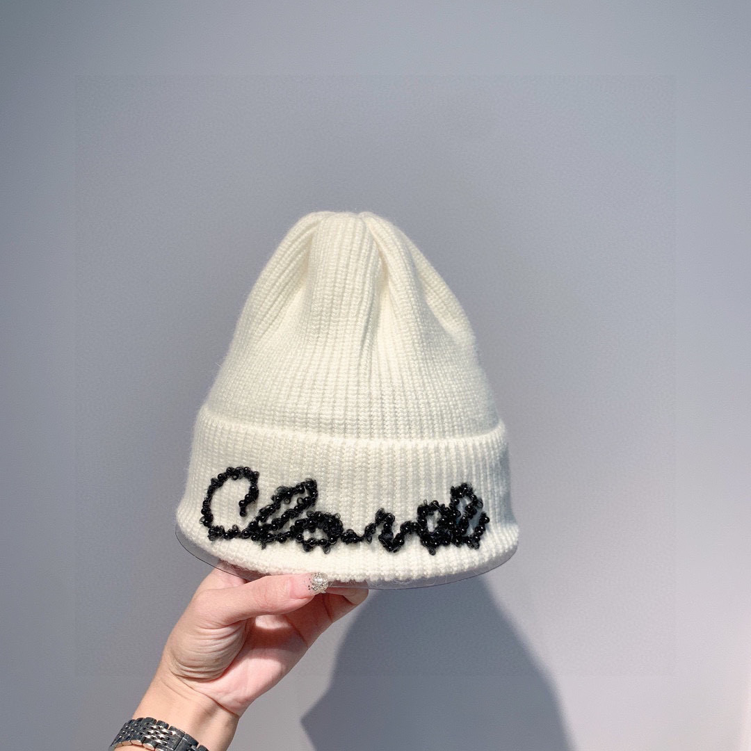 Fashion women designer knitted beanie hats outdoor soft Caps black white high quality winter hat casual luxury cap
Fashion women designer knitted beanie hats outdoor soft Caps black white high quality winter hat casual luxury cap