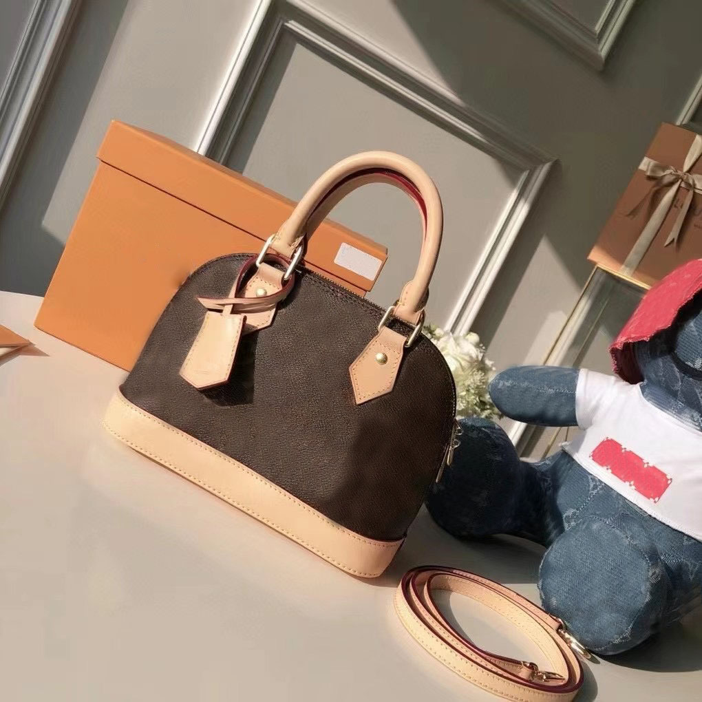Fashion Women Shoulder Bags Chain MessengerBag Leather Handbags Shell Wallet Purse Ladies Cosmetic Crossbody ote bag fashions, No buy
Fashion Women Shoulder Bags Chain MessengerBag Leather Handbags Shell Wallet Purse Ladies Cosmetic Crossbody ote bag fashions, No buy