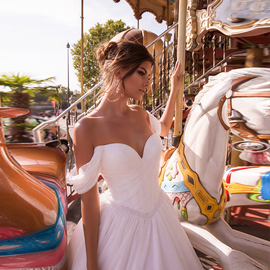 Blingbling Off the Shoulder Beading Sashes A-line Wedding Dresses Court Train Sequin Bridal Gown vestidos de noiva robe mariee 2022