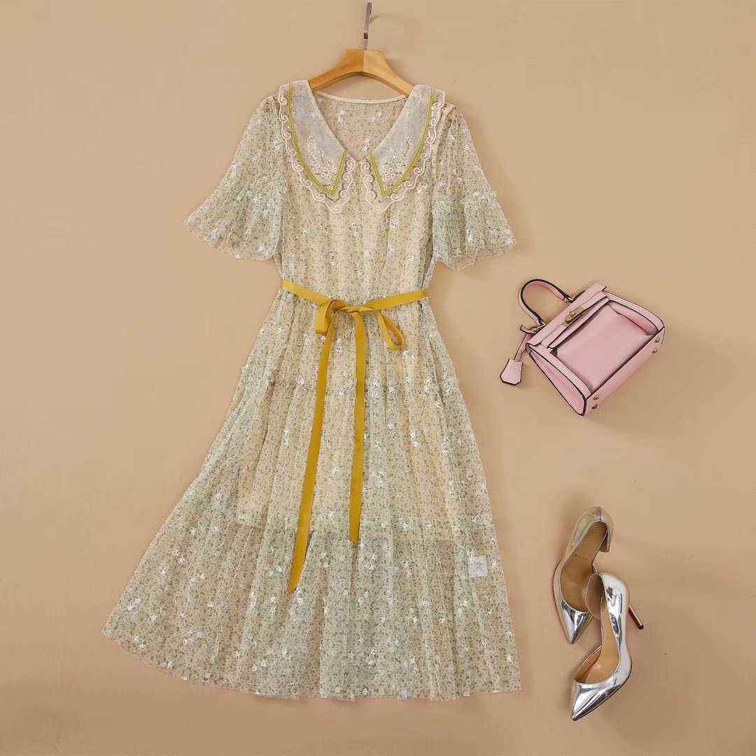 HIGH QUALITY est Sumer Designer Runway Fashion Women's Peter Pan Collar Gauze Dress 210526, Light green
HIGH QUALITY est Sumer Designer Runway Fashion Women's Peter Pan Collar Gauze Dress 210526, Light green