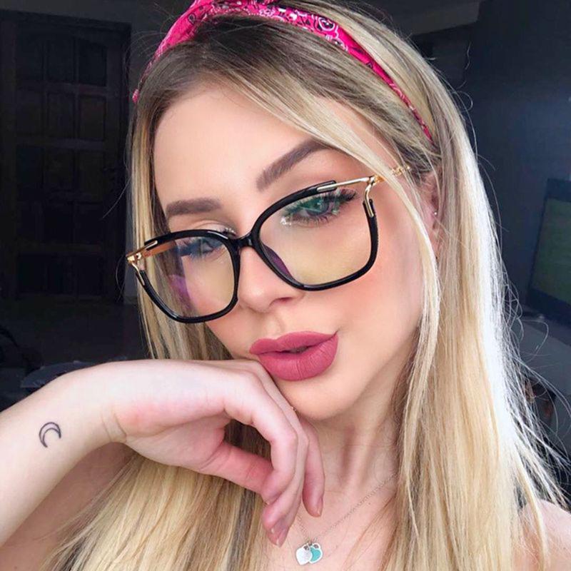 Sunglasses European And American Trend Metal Frame TR90 Anti-blue Light Ladies Glasses Computer Eye Protection Flat
Sunglasses European And American Trend Metal Frame TR90 Anti-blue Light Ladies Glasses Computer Eye Protection Flat