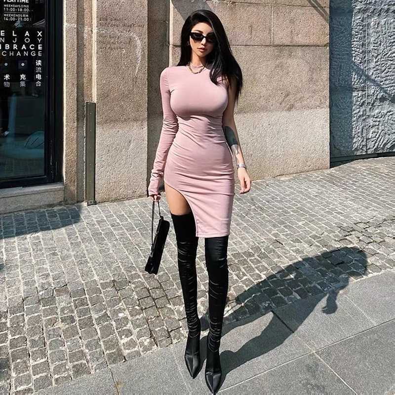 Spring autumn design sense one-shoulder long sleeved dress female high-waist stretch tight side slit slim black 210604
Spring autumn design sense one-shoulder long sleeved dress female high-waist stretch tight side slit slim black 210604