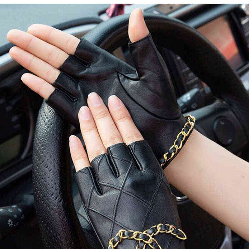 2Pc's Genuine Leather Half Gloves with Metal Chain Skull Punk Motorcycle Biker Fingerless Glove Cool Touch Screen 211214