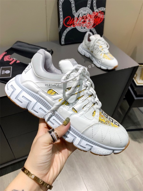 2021 Genuine Leather casual boots women shoes Martin boots Plaid stitching Upper is imported calfskin Plaid stripe women Short boots, 01
2021 Genuine Leather casual boots women shoes Martin boots Plaid stitching Upper is imported calfskin Plaid stripe women Short boots, 01