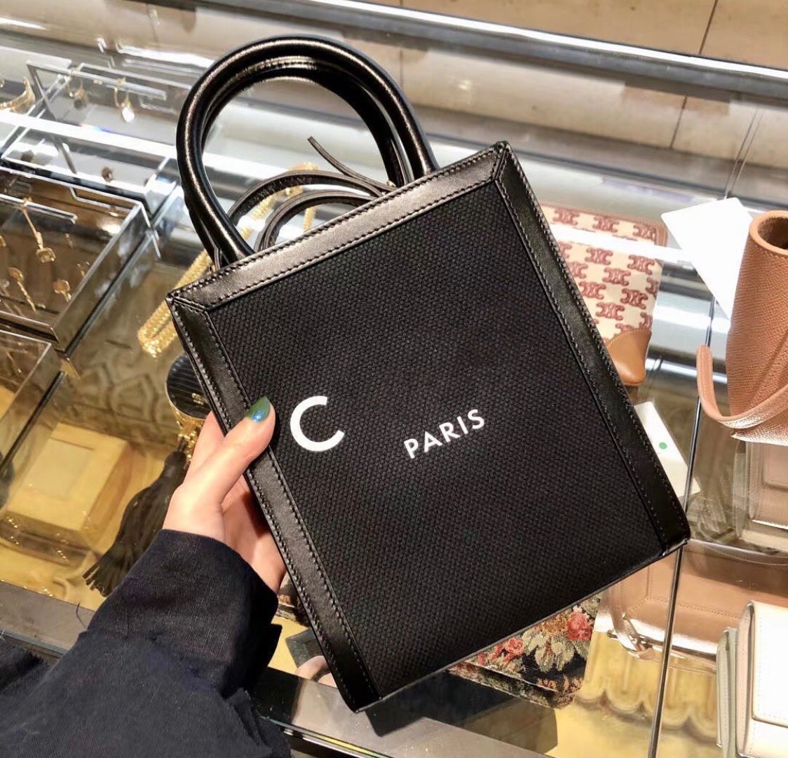 Internet Celebrity Same Style C Home 2020 New Matte Black Canvas Crossbody Minitote Shopping Bag for Women
Internet Celebrity Same Style C Home 2020 New Matte Black Canvas Crossbody Minitote Shopping Bag for Women