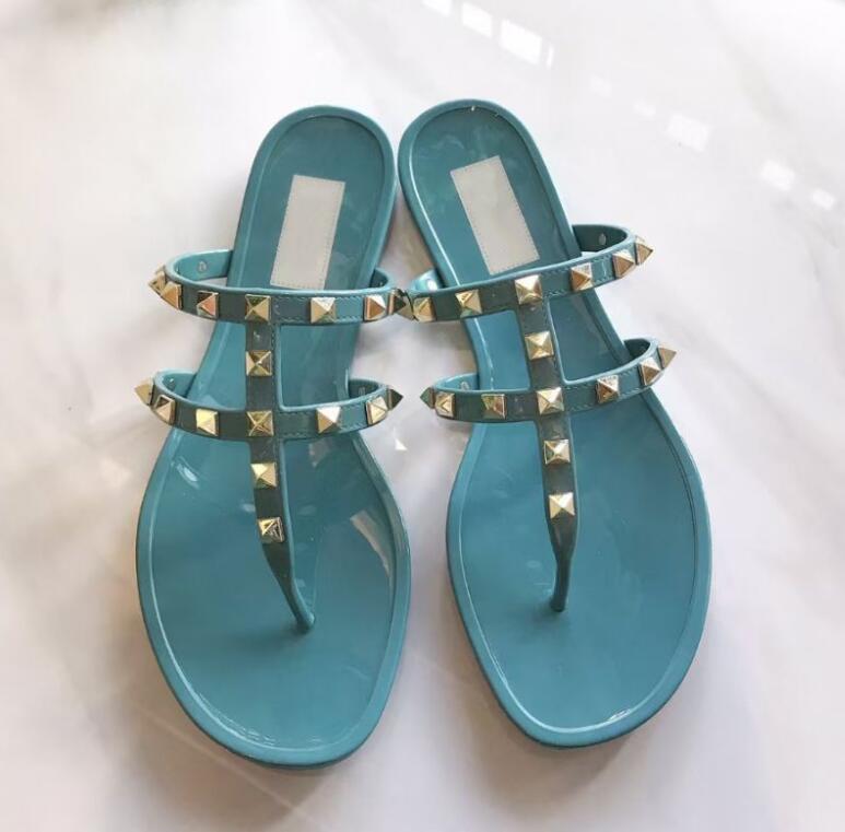 Luxurys Designers Ladies Sandals Rivet Bow Knot Flat Slippers Sandal Studded Girl Shoes Slides Lady Flip Flops with Box 35-40, Red
Luxurys Designers Ladies Sandals Rivet Bow Knot Flat Slippers Sandal Studded Girl Shoes Slides Lady Flip Flops with Box 35-40, Red