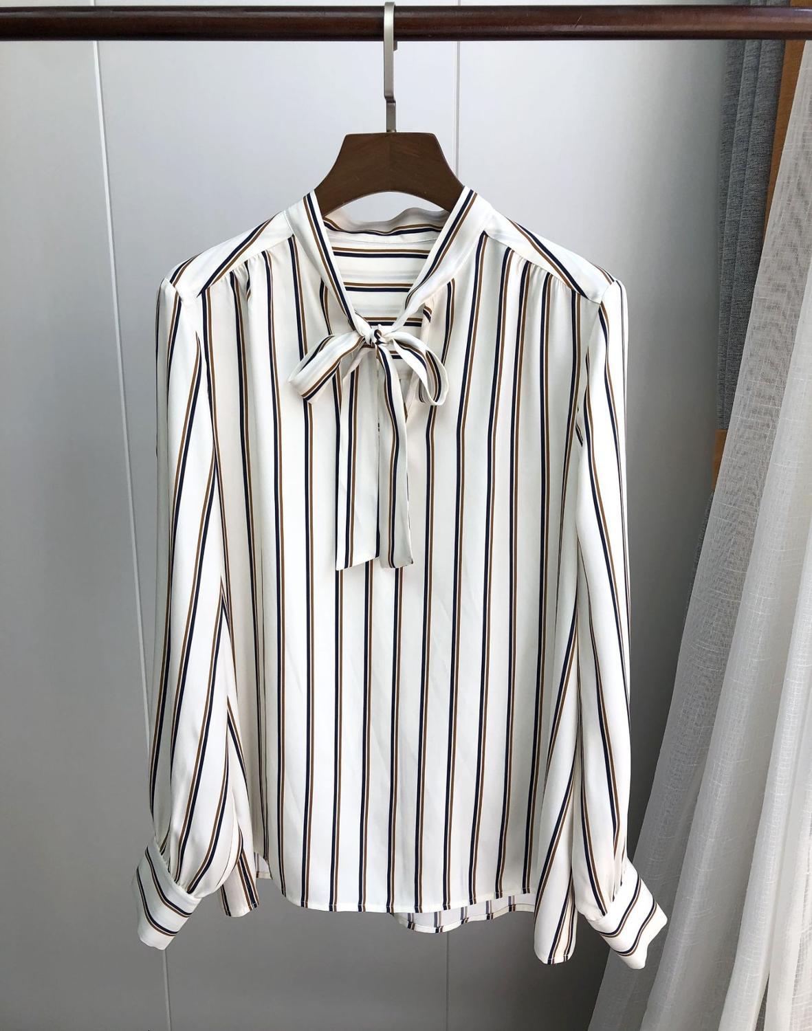 2021 New 100% Cetim De Seda Listrado Manga Longa Camisa Lao Pescoo Macio Escritrio Senhora Blusa Topo S2n7, Black
2021 New 100% Cetim De Seda Listrado Manga Longa Camisa Lao Pescoo Macio Escritrio Senhora Blusa Topo S2n7, Black
