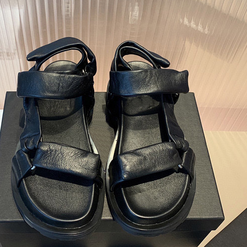 Branded Shoes Boutique Magic Stick Waterpoof Beach Sandals Casual Style Designer Sandal Luxury Women Fashion Shoe Black
Branded Shoes Boutique Magic Stick Waterpoof Beach Sandals Casual Style Designer Sandal Luxury Women Fashion Shoe Black