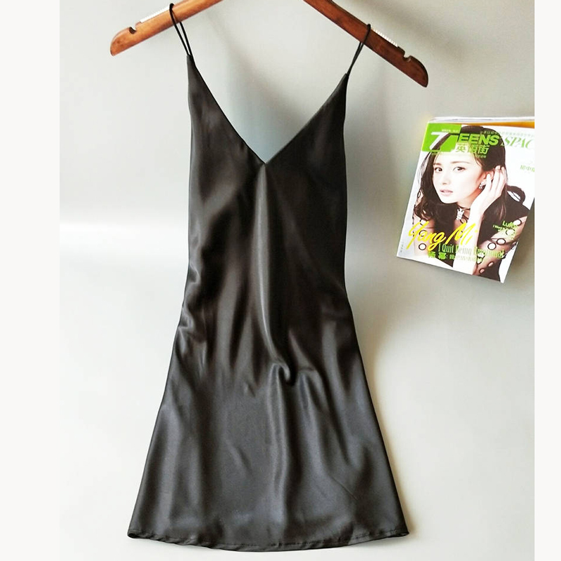 2021 spring women solid spaghetti strap sexy dress vintage lady high waist Satin dress female v-neck plus size Vestidos, Black;gray
2021 spring women solid spaghetti strap sexy dress vintage lady high waist Satin dress female v-neck plus size Vestidos, Black;gray