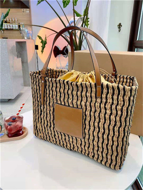 2021 Summer straw woven bags luxury designer ladies handbags vegetable basket bag with good detail hand-woven casual all-match handbag novel shape and large capacity, Not a bag;buy a bag and get a dust bag
2021 Summer straw woven bags luxury designer ladies handbags vegetable basket bag with good detail hand-woven casual all-match handbag novel shape and large capacity, Not a bag;buy a bag and get a dust bag